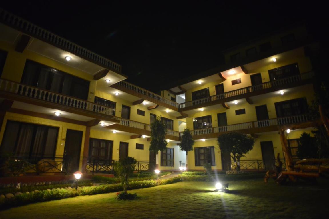 פוקהרה Hotel Homeland מראה חיצוני תמונה
